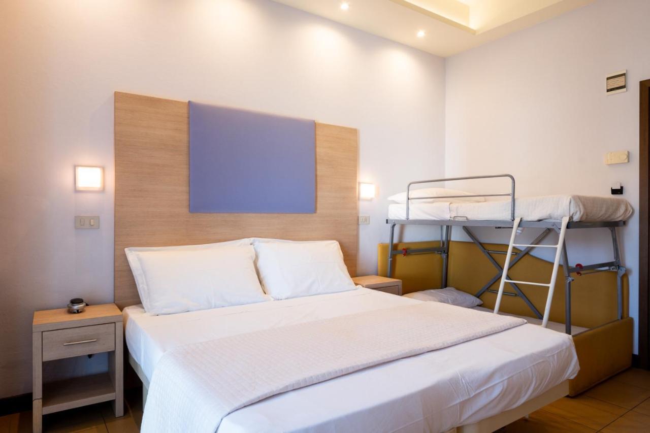 Hotel City Римини Екстериор снимка