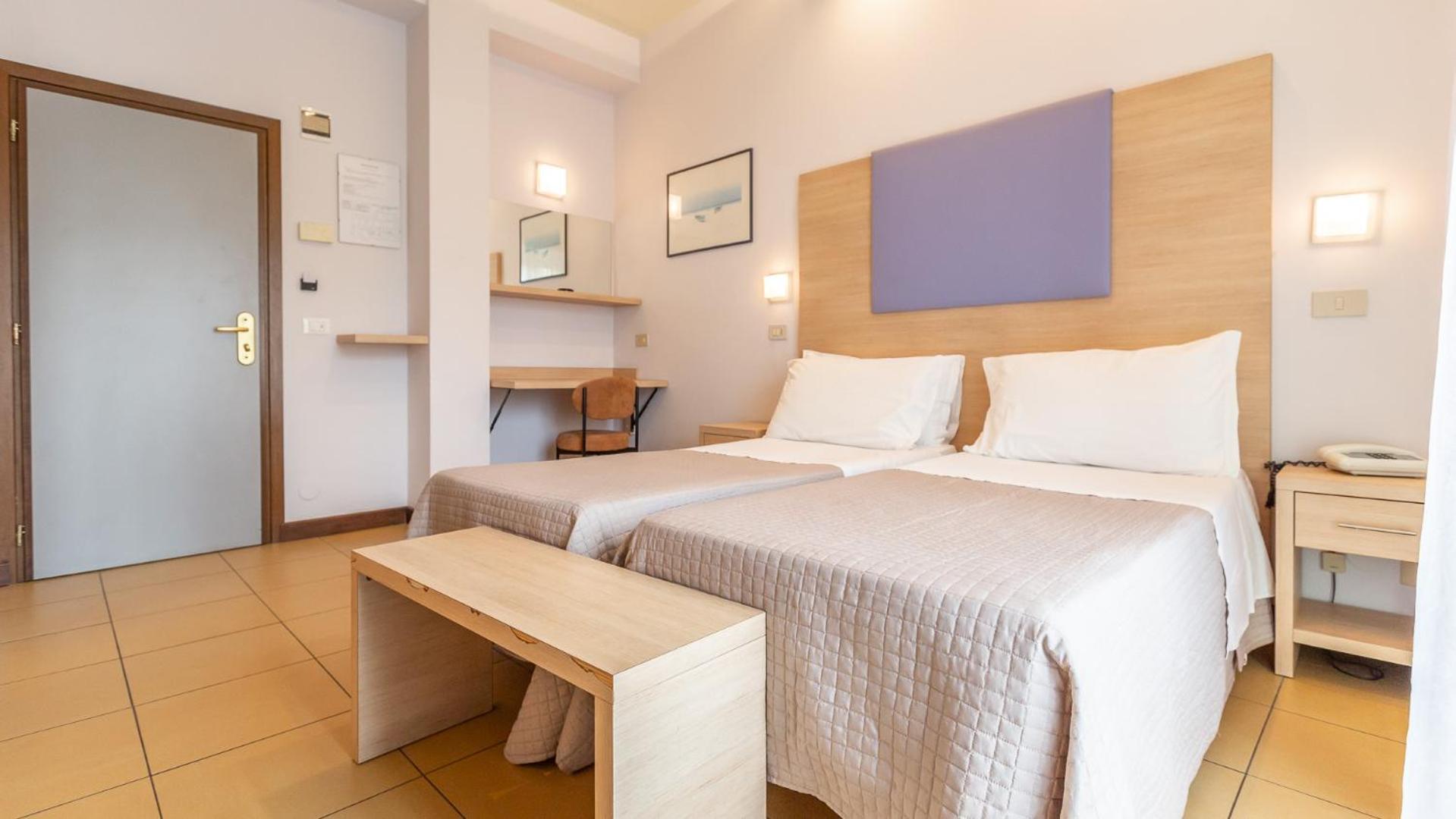 Hotel City Римини Екстериор снимка
