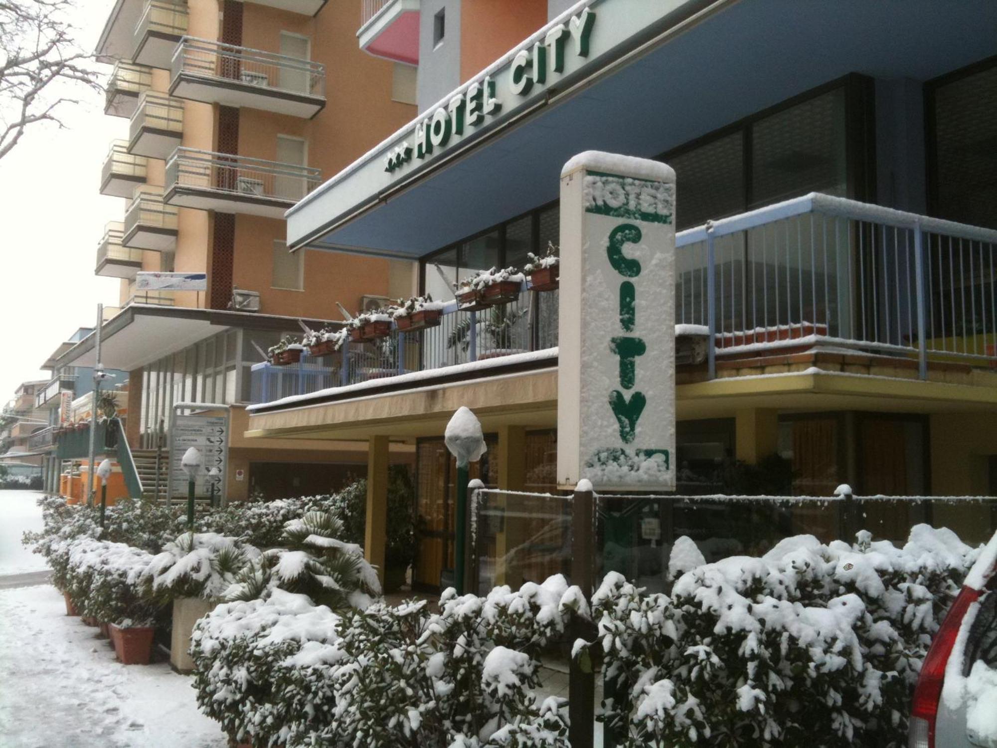 Hotel City Римини Екстериор снимка