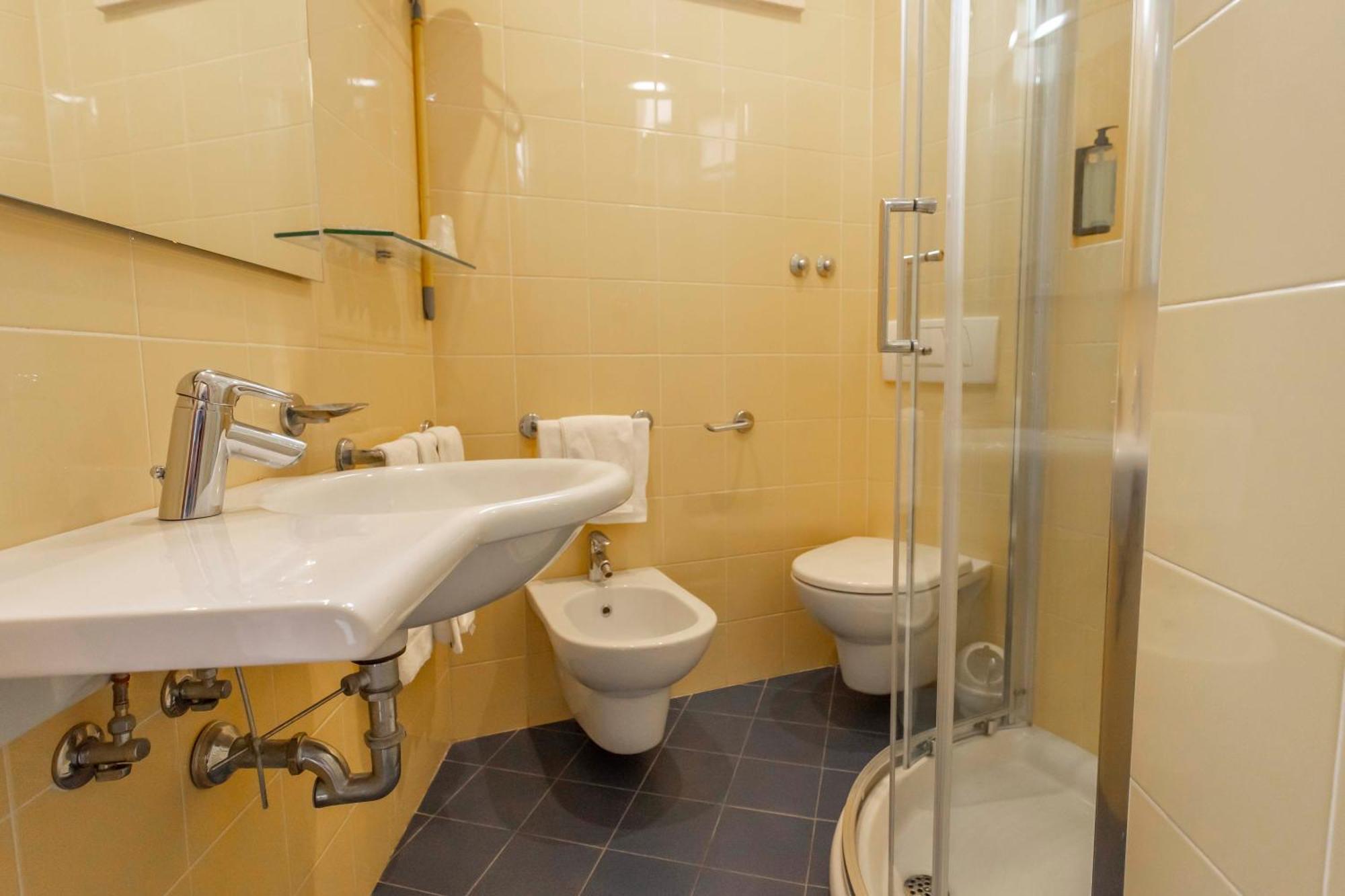 Hotel City Римини Екстериор снимка