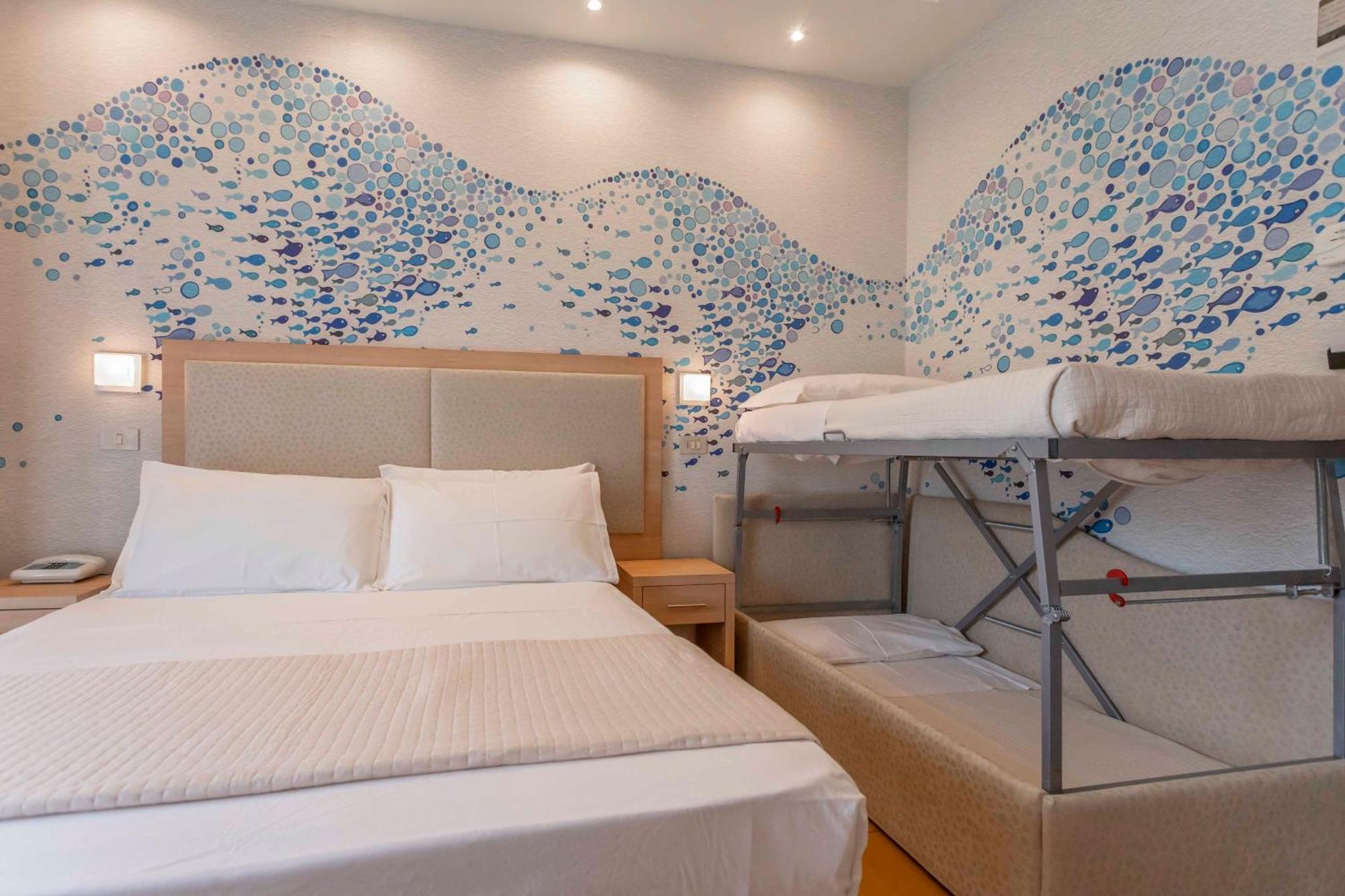 Hotel City Римини Екстериор снимка