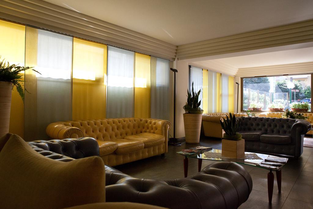 Hotel City Римини Екстериор снимка