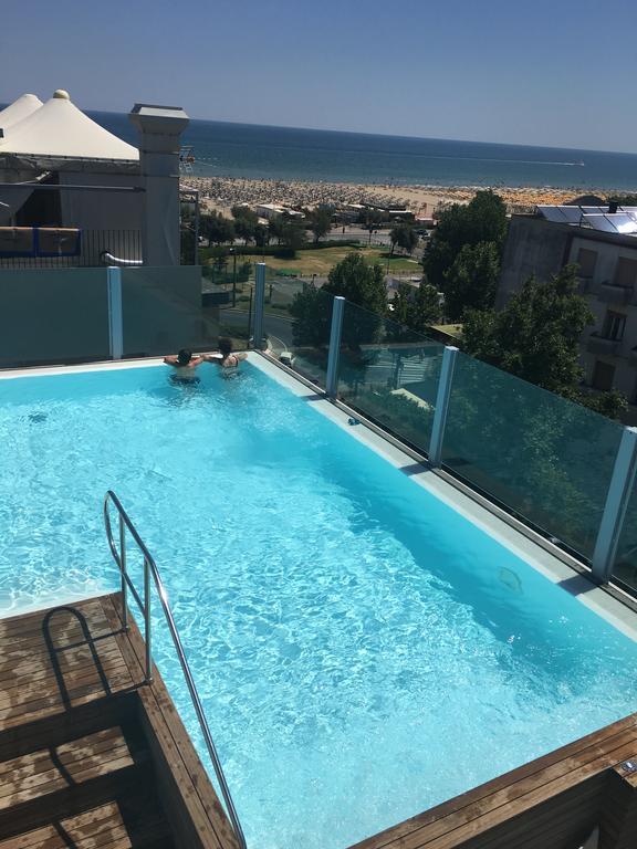 Hotel City Римини Екстериор снимка