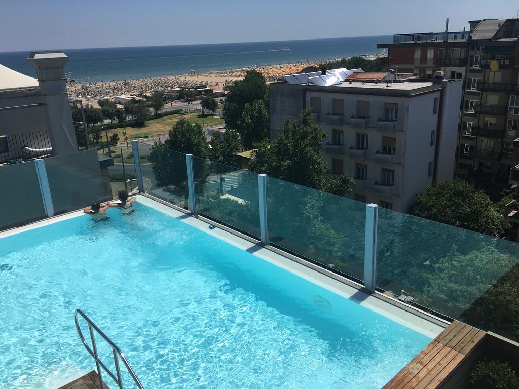 Hotel City Римини Екстериор снимка