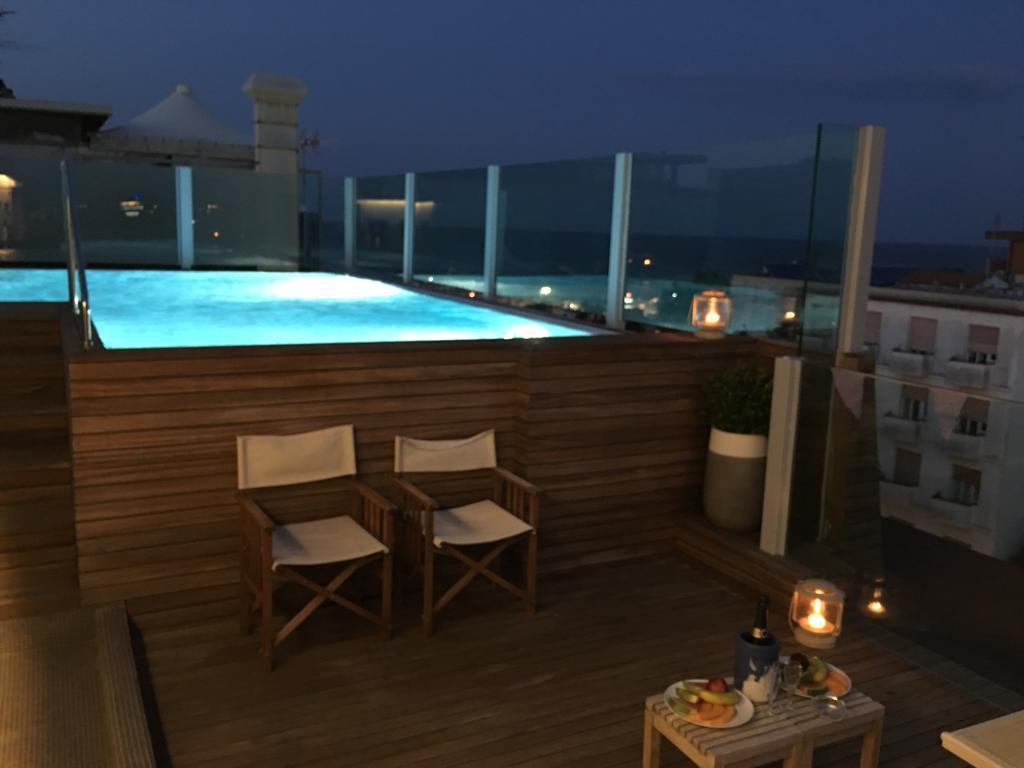 Hotel City Римини Екстериор снимка